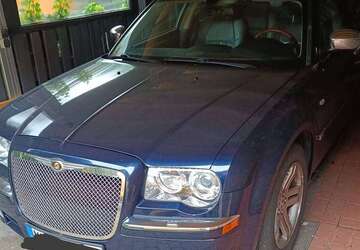 Chrysler 300C 161.000 km 7.500 &euro; Minden 32425