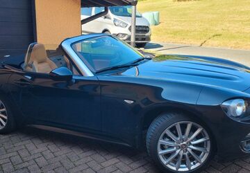 Fiat 124 Spider 14.990 km 20.880 &euro; Merenberg 35799