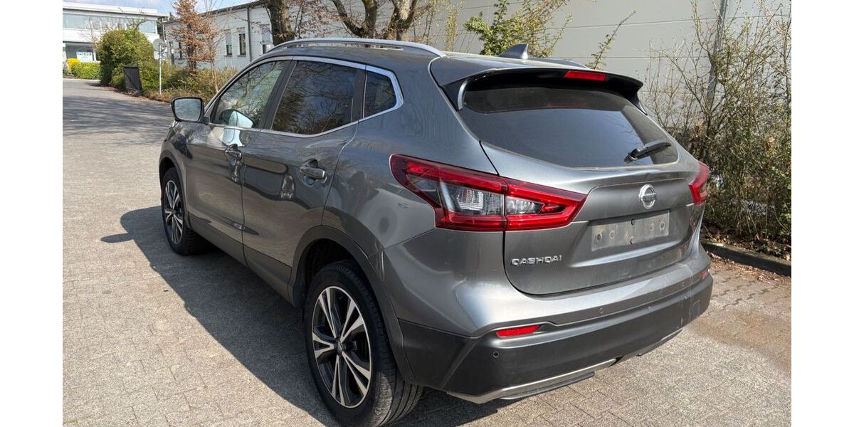 Nissan Qashqai 185.367 km 13.685 &euro; Frankfurt am Main 60389