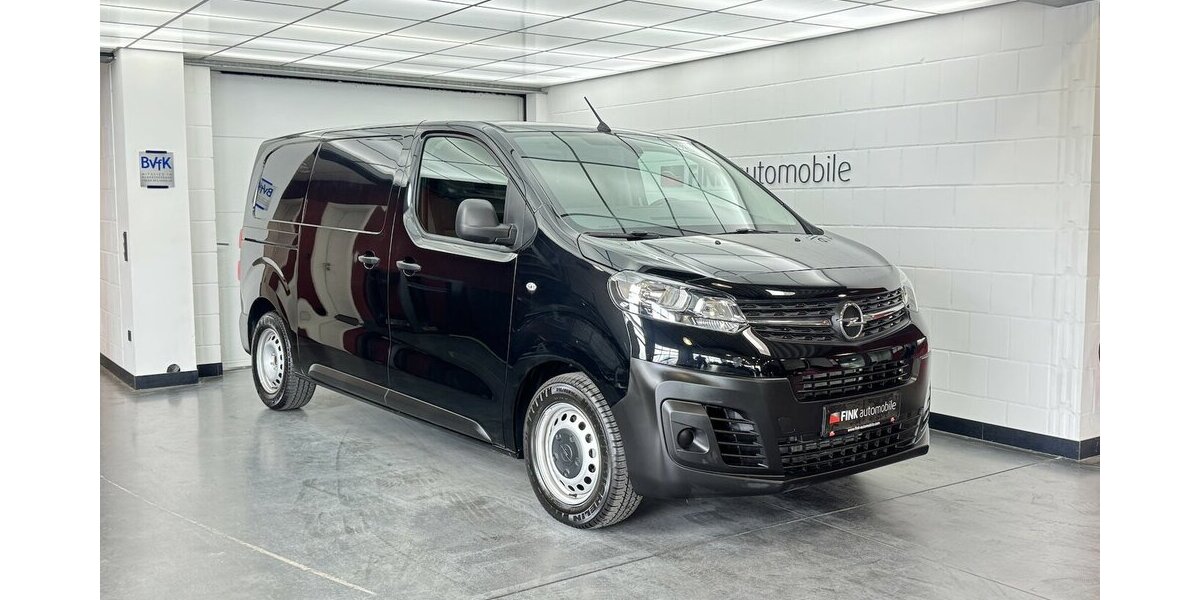 Opel Vivaro Cargo 1.5 D Edition M 1.Hand Sitzhzg 9.900 km 22.650 &euro; Lich 35423
