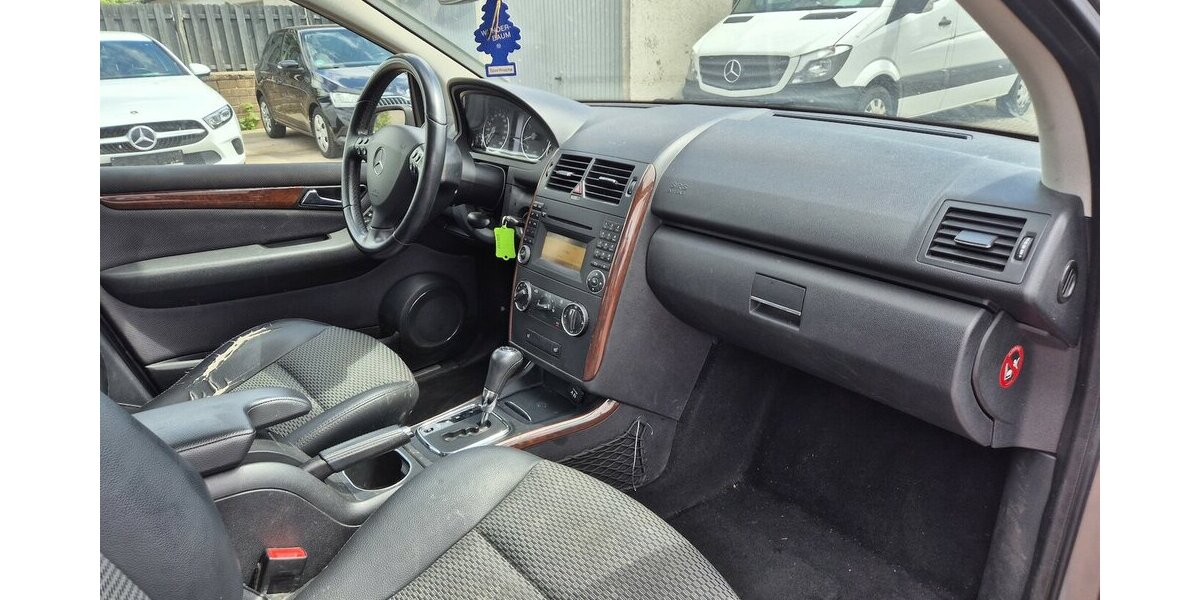 Mercedes-Benz A 150 Automatik, Klima 143.000 km 1.990 &euro; Rodgau 63110