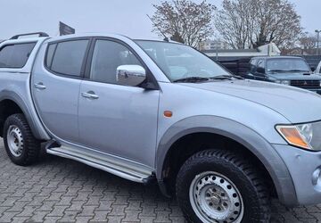 Mitsubishi L200 117.000 km 13.900 &euro; Mainz-Kostheim 55246