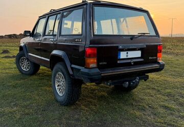 Jeep Cherokee 315.133 km 15.000 &euro; Klausdorf 18445