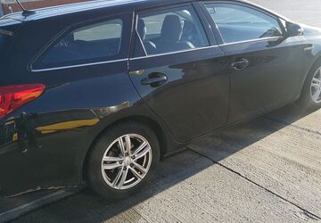 Toyota Auris 114.000 km 10.500 &euro; Berlin 13088