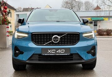 Volvo XC40 8.619 km 40.400 &euro; Pfaffenhofen 85276
