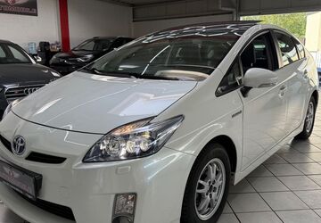 Toyota Prius 86.300 km 11.990 &euro; Leverkusen 51371