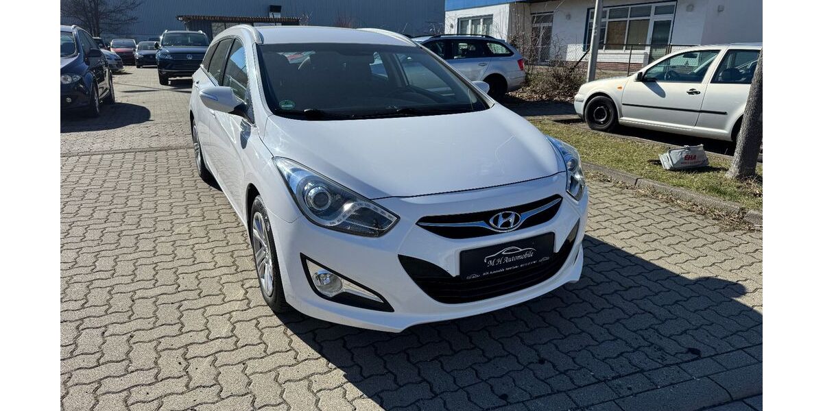 Hyundai i40 127.000 km 7.999 &euro; Goslar 38640