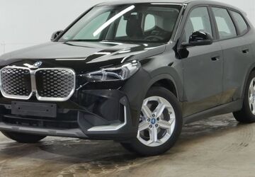 BMW iX1 4.200 km 42.900 &euro; Vohenstrauß 92648