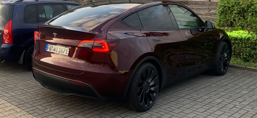 Tesla Model Y 28.000 km 47.100 &euro; Fürth 90763