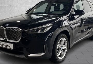 BMW iX1 1.190 km 39.885 &euro; Ahrensburg 22926