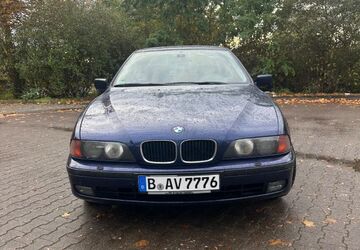 BMW 528 340.000 km 4.199 &euro; Berlin 13595