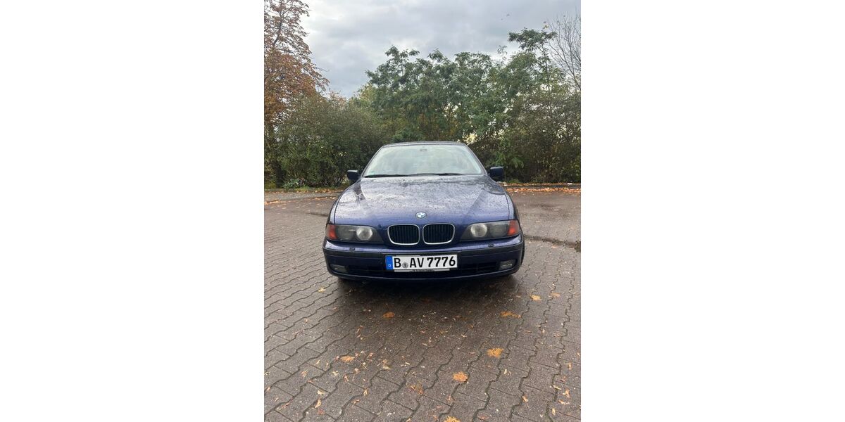 BMW 528 340.000 km 4.199 &euro; Berlin 13595