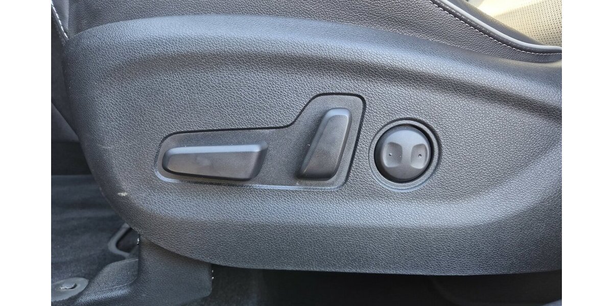 Kia Sportage Black Edition 4WD 28.421 km 24.890 &euro; Rodgau 63110