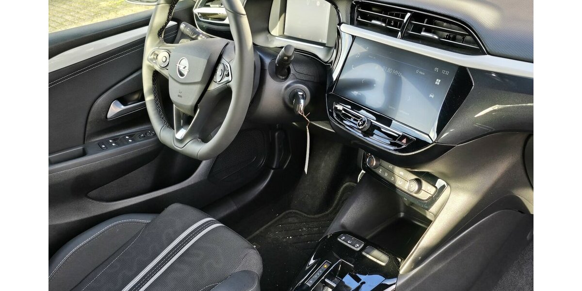 Opel Corsa GS Automatik|Winterpaket|ACC|Kamera 17.762 km 18.850 &euro; Wermelskirchen 42929