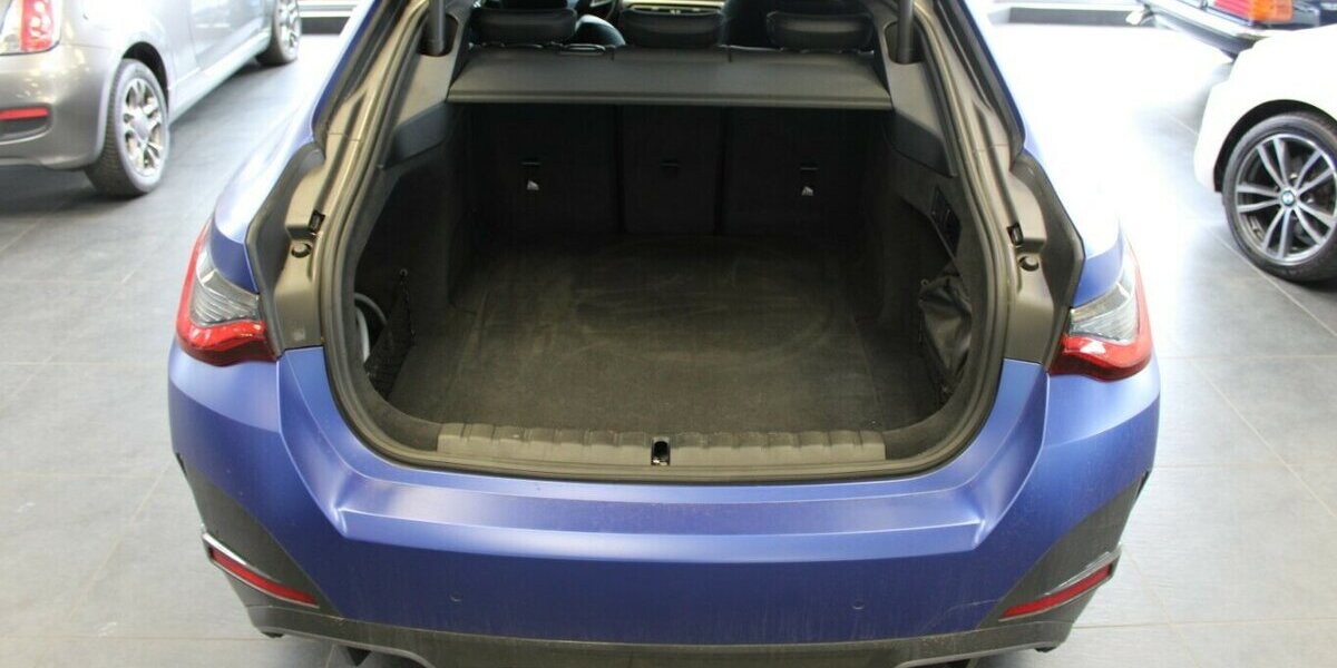 BMW i4 eDrive40 Gran Coupe - M Sport - 66.550 km 37.980 &euro; Euskirchen 53881