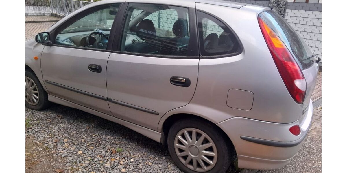 Nissan Almera Tino 126.000 km 1.650 &euro; Rauenberg 69231