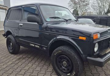 Lada Niva 84.000 km 8.900 &euro; Mainz-Kostheim 55246