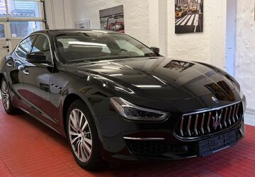 Maserati Ghibli 91.300 km 41.900 &euro; Bremen 28207