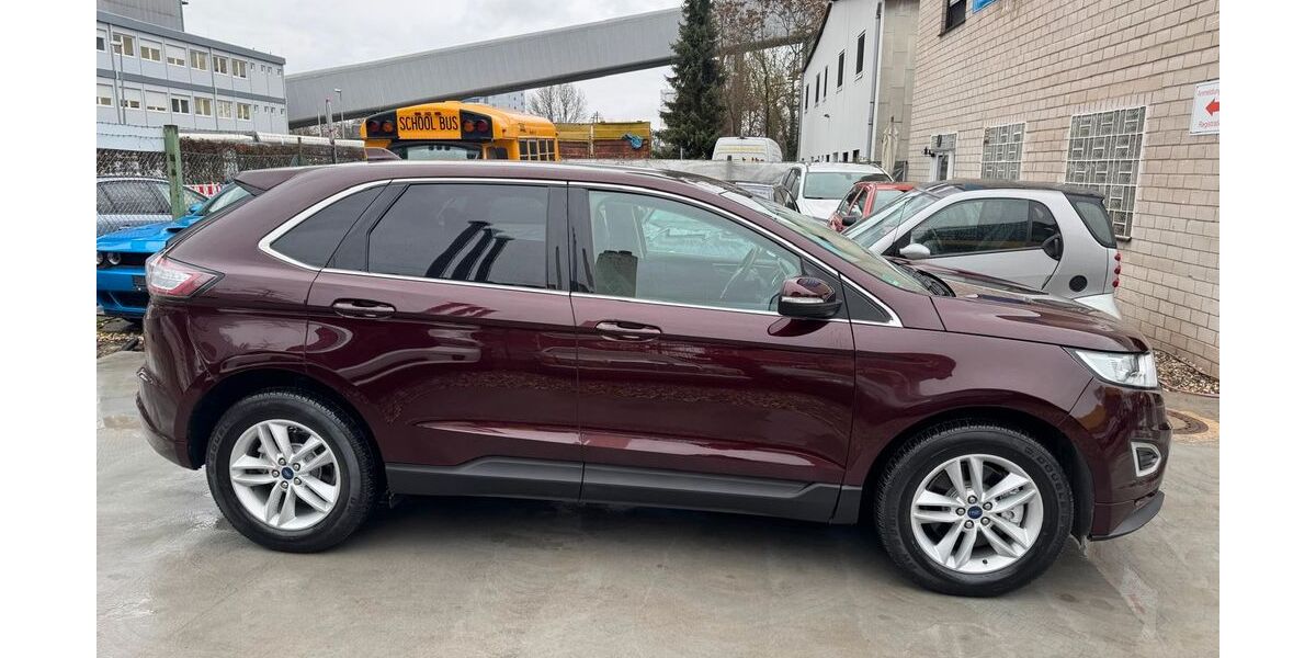 Ford Edge 67.500 km 16.999 &euro; Berlin 13599