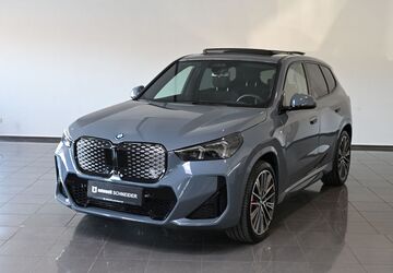 BMW iX1 38.257 km 49.950 &euro; Paderborn 33100