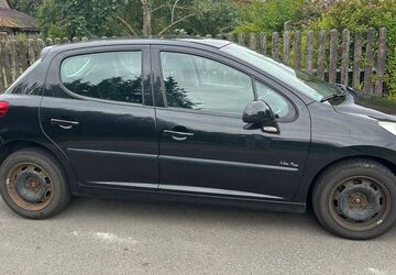 Peugeot 207 129.000 km 2.499 &euro; Römhild 98630