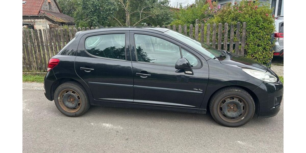 Peugeot 207 129.000 km 2.499 &euro; Römhild 98630
