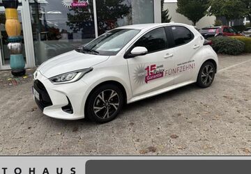 Toyota Yaris 8.000 km 25.960 &euro; Kreuztal 57223