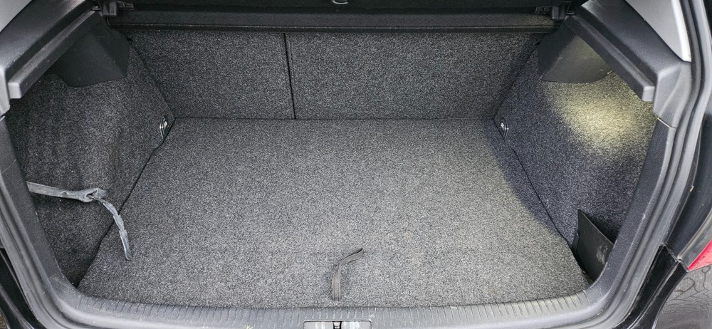 VW Golf V 158.000 km 3.600 &euro; Möhnesee 59519