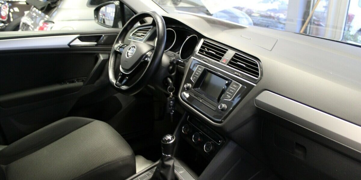 VW Tiguan 1.4 TSI BMT Trendline - AHK - 71.108 km 15.980 &euro; Euskirchen 53881