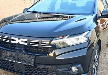 Dacia Logan 22.000 km 15.890 &euro; Villingen-Schwenningen 78052