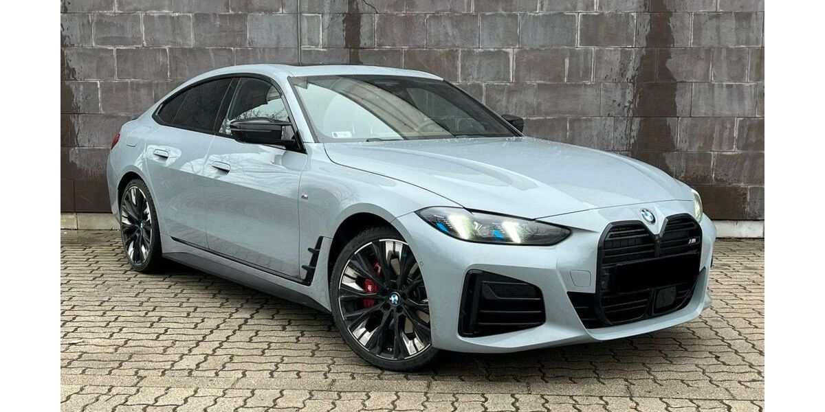 BMW M440 4.000 km 68.306 &euro; Budapest 01137