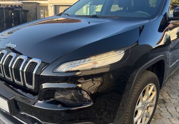 Jeep Cherokee 143.899 km 14.490 &euro; KITZINGEN 97318