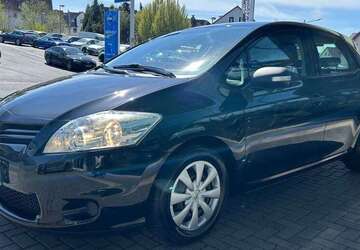 Toyota Auris 130.000 km 7.750 &euro; Niestetal-Heiligenrode bei Kassel 34266