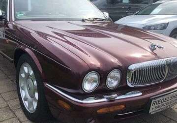 Jaguar Daimler 131.893 km 27.880 &euro; Zeven 27404