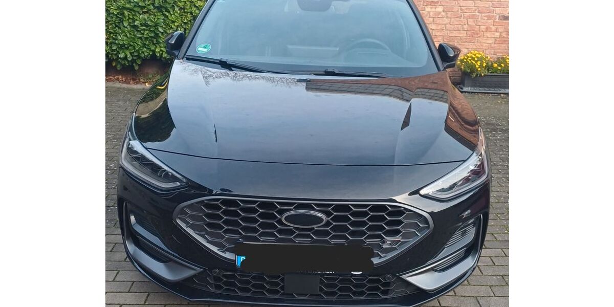 Ford Focus 7.500 km 33.500 &euro; Köln 51061