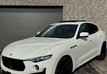 Maserati Levante 118.000 km 40.999 &euro; Rheda-Wiedenbrück 33378