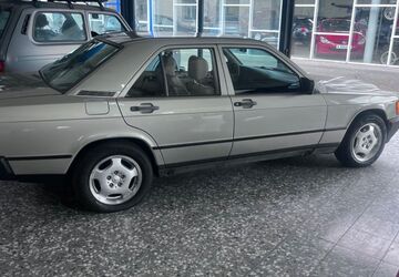 Mercedes-Benz 190 268.000 km 10.000 &euro; Gelsenkirchen 45892