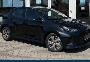 Mazda 2 Hybrid 7.880 km 21.640 &euro; Delitzsch 04509
