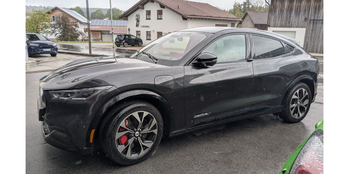 Ford Mustang Mach-E 43.000 km 31.999 &euro; Außernzell 94532