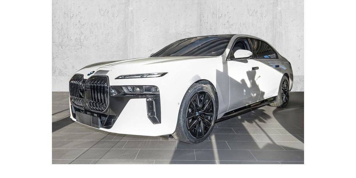 BMW i7 7.999 km 119.990 &euro; Iserlohn 58636