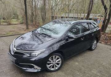 Toyota Auris 165.000 km 8.500 &euro; Essen 45279