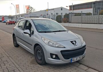 Peugeot 207 220.000 km 1.950 &euro; Neustadt/Wstr. 67433