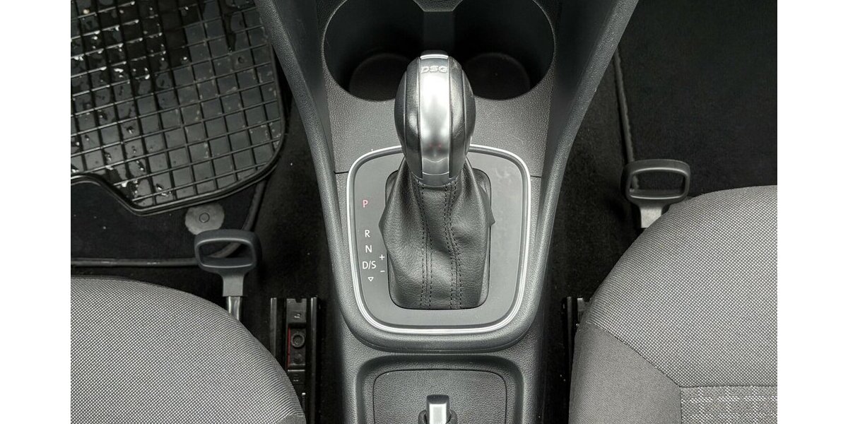 VW Polo 1.2 TSI COMFORTLINE BMT/START-STOPP/TEMPO. 46.812 km 12.900 &euro; Villingen-Schwenningen 78054