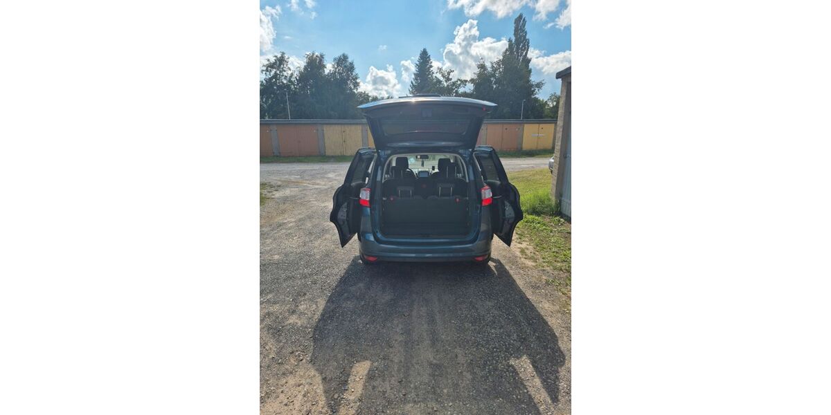 Ford Grand C-Max 39.500 km 13.600 &euro; Cottbus 03046