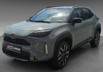 Toyota Yaris Cross 4.201 km 31.995 &euro; Hochstetten-Dhaun 55606