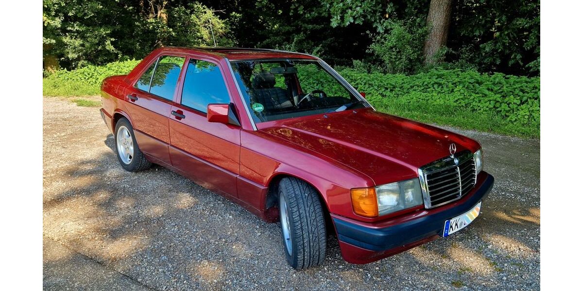 Mercedes-Benz 190 136.300 km 13.500 &euro; Grefrath 47929