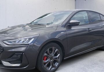 Ford Focus 10.000 km 27.990 &euro; Offenburg- Industriegebiet Elgersweier-Nord 77656