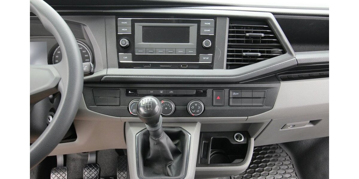 VW T6.1 Kombi lang 2.0 TDI 9-SITZER+2xKLIMA+PDC+AHK 161.457 km 27.900 &euro; Hagenow 19230