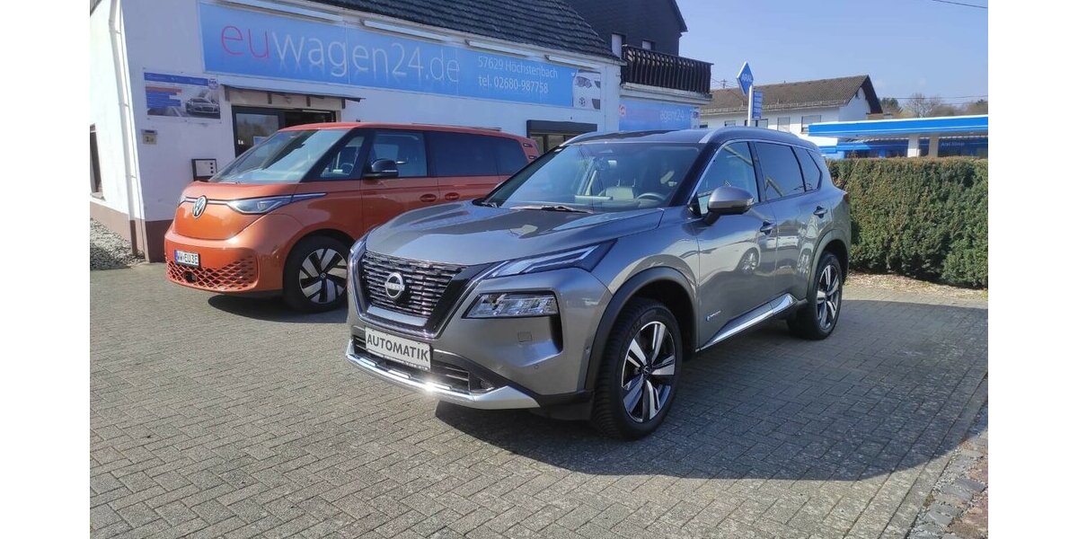 Nissan X-Trail e-Power e-4orce Tekna 4x4 35.698 km 33.000 &euro; Höchstenbach 57629