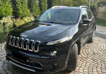 Jeep Cherokee 124.000 km 16.990 &euro; Brahmenau 07554